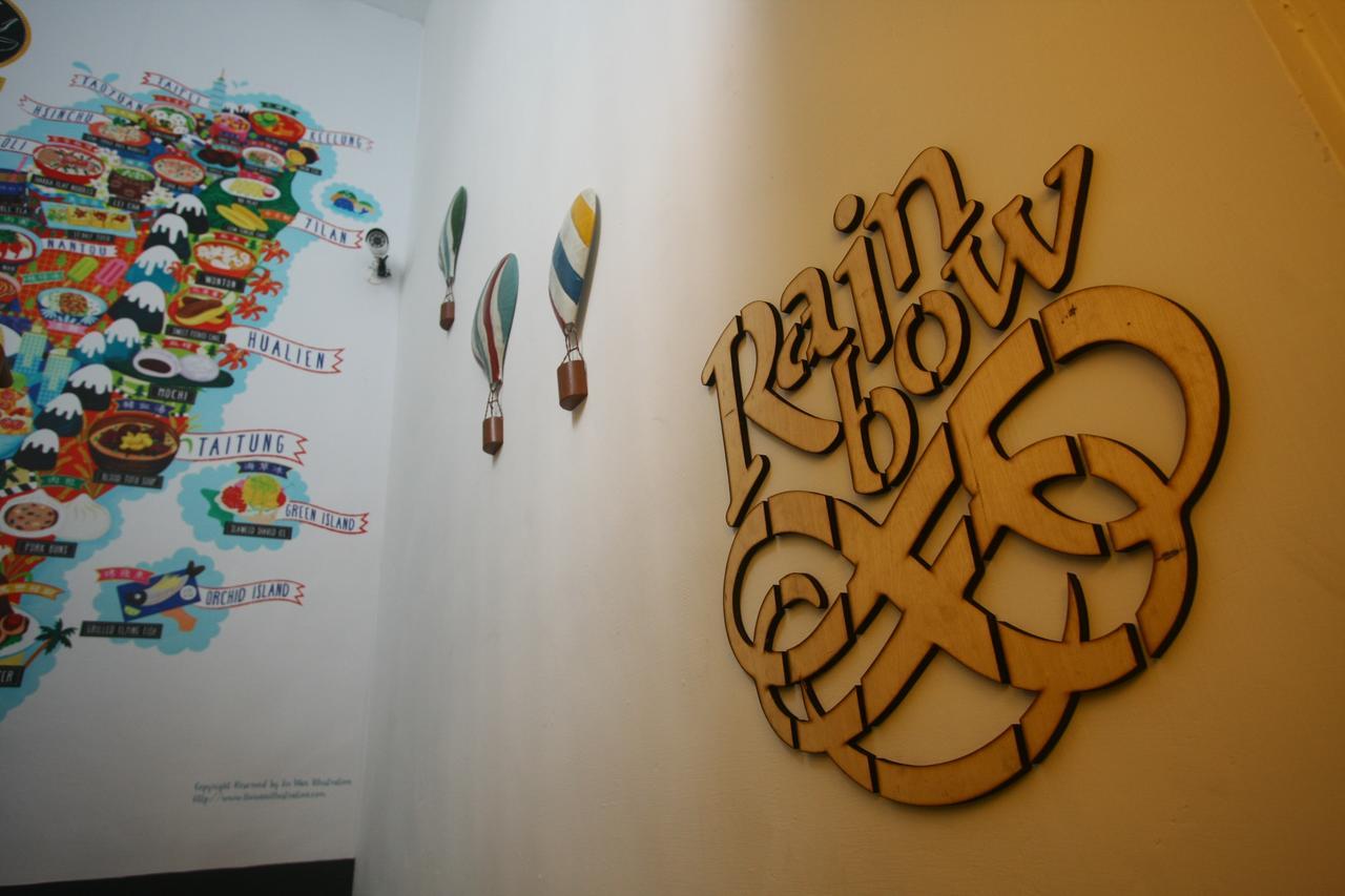 Color House Pansiyon Taichung Dış mekan fotoğraf