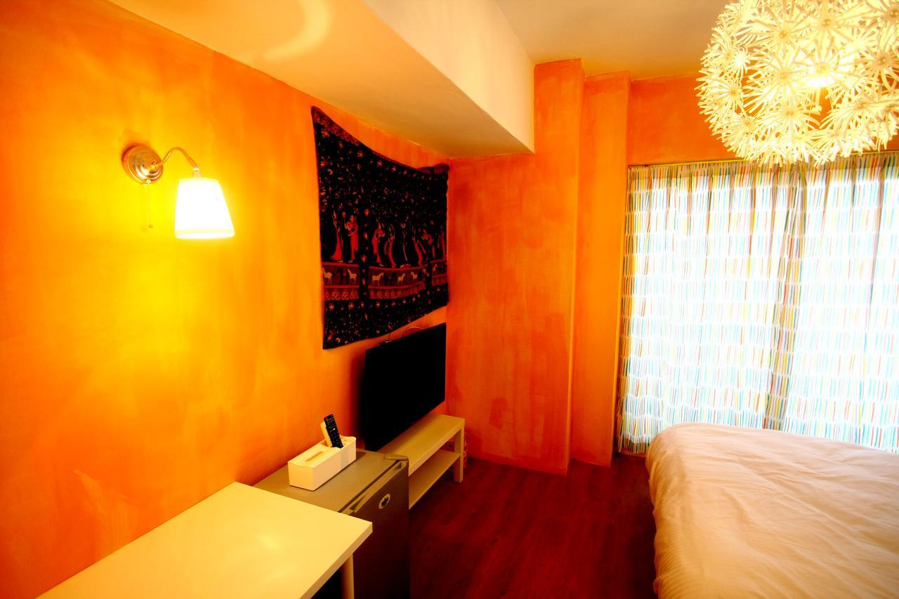 Color House Pansiyon Taichung Oda fotoğraf