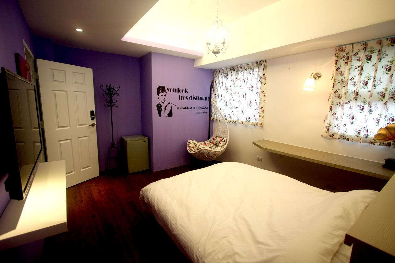 Color House Pansiyon Taichung Dış mekan fotoğraf