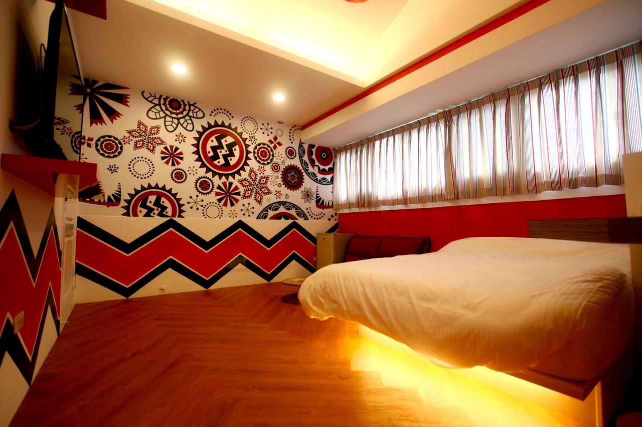 Color House Pansiyon Taichung Dış mekan fotoğraf